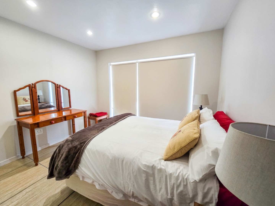 5 Bedroom Property for Sale in Jongensfontein Western Cape